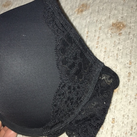 Victoria’s Secret Black Push-up Bra - Picture 3 of 5